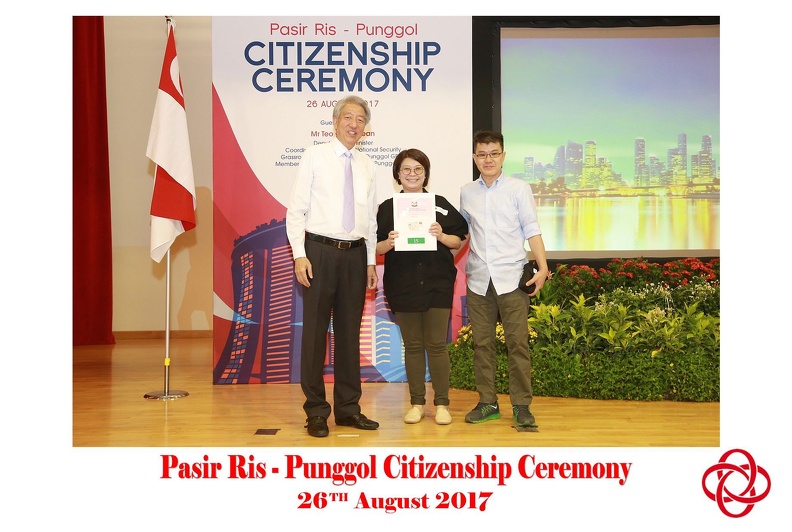 Citizenship-26Aug17-PhotoBooth-013.jpg