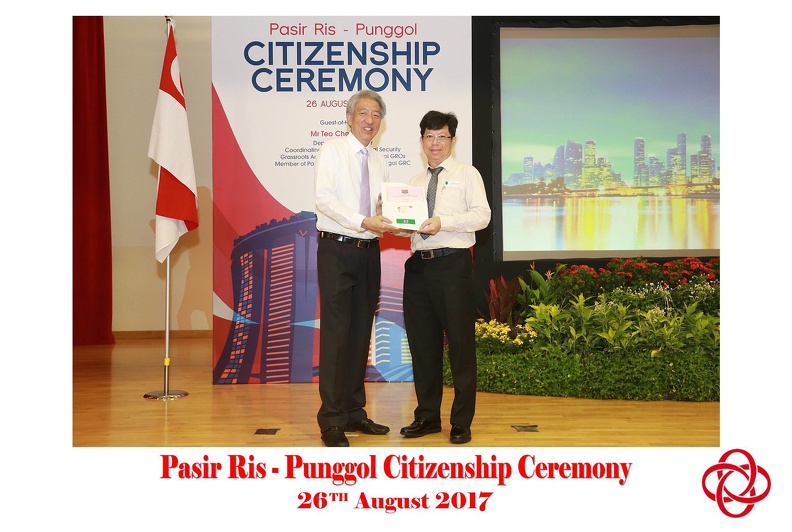 Citizenship-26Aug17-PhotoBooth-027.jpg