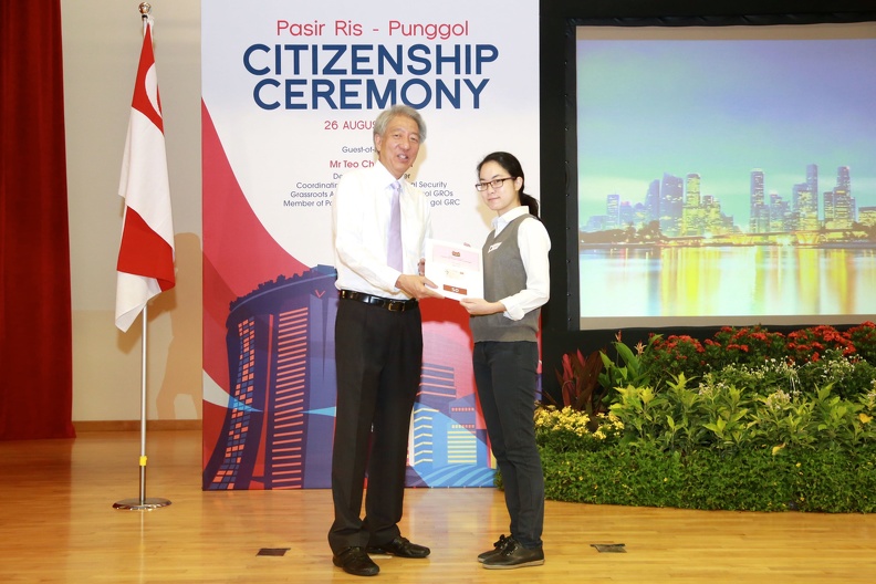 Citizenship-26Aug17-Ceremonial-040.jpg