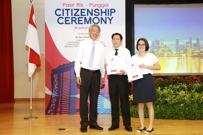 Citizenship-26Aug17-Ceremonial-045.jpg